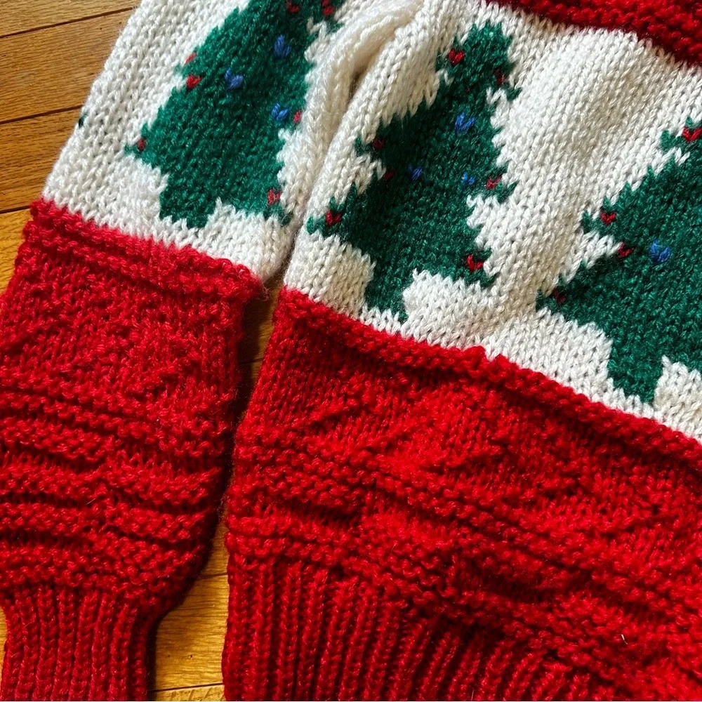 Vintage Hand Knit Christmas Trees Novelty Acrylic Sweater Womens Small Red White - Picture 2 of 4